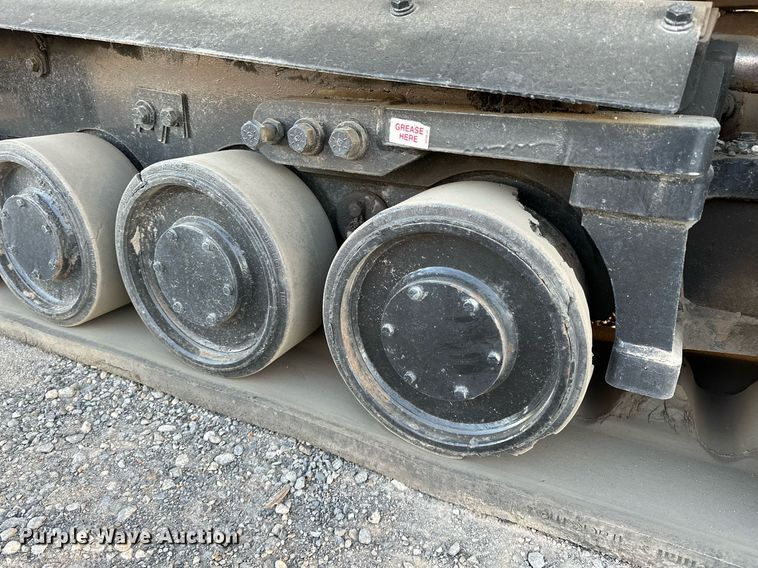 image for item NQ9470 2011 Roadtec RP-195E  paver