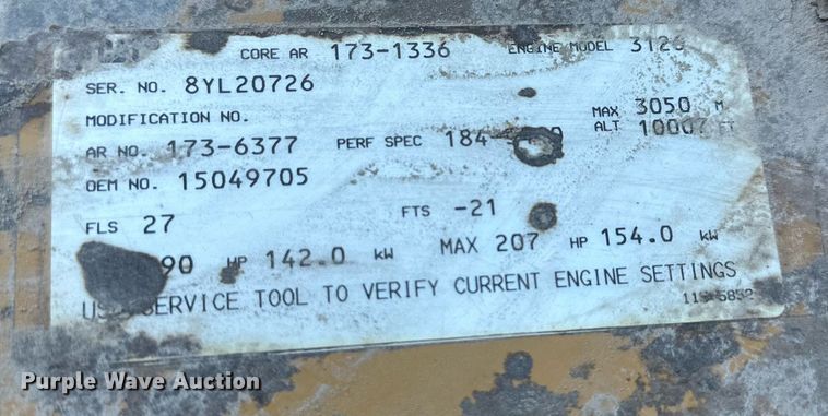 image for item NQ9471 2000 GMC C7500  oil distributor truck