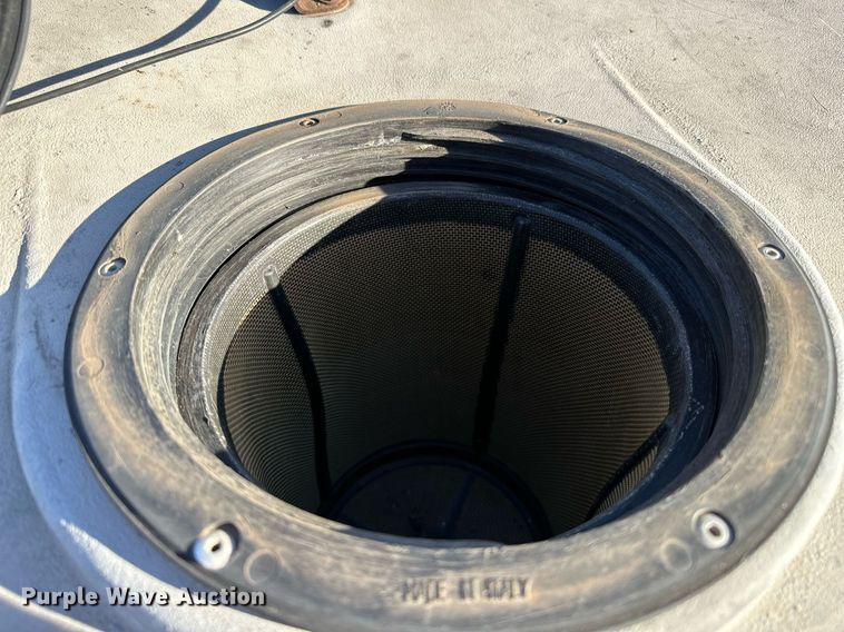 image for item NQ9472 Volvo PT125R  pneumatic roller