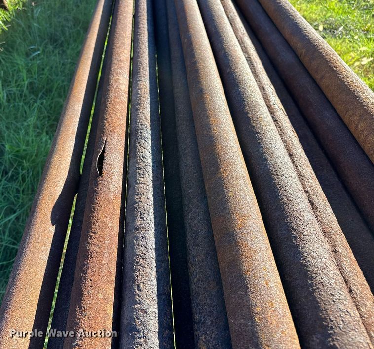 image for item NQ9473 Approximately 24 joints of pipe