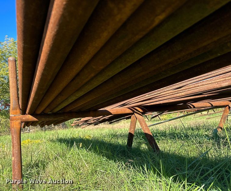 image for item NQ9473 Approximately 24 joints of pipe