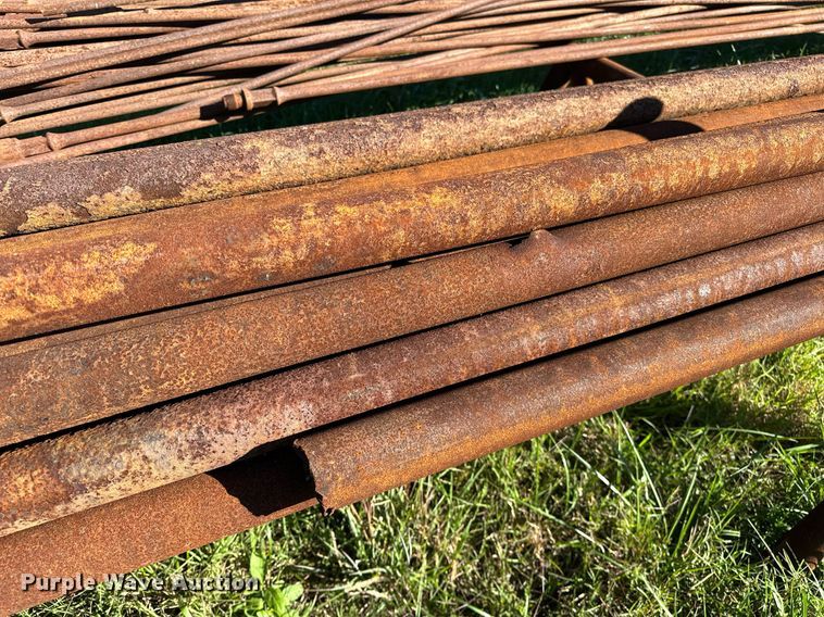 image for item NQ9473 Approximately 24 joints of pipe