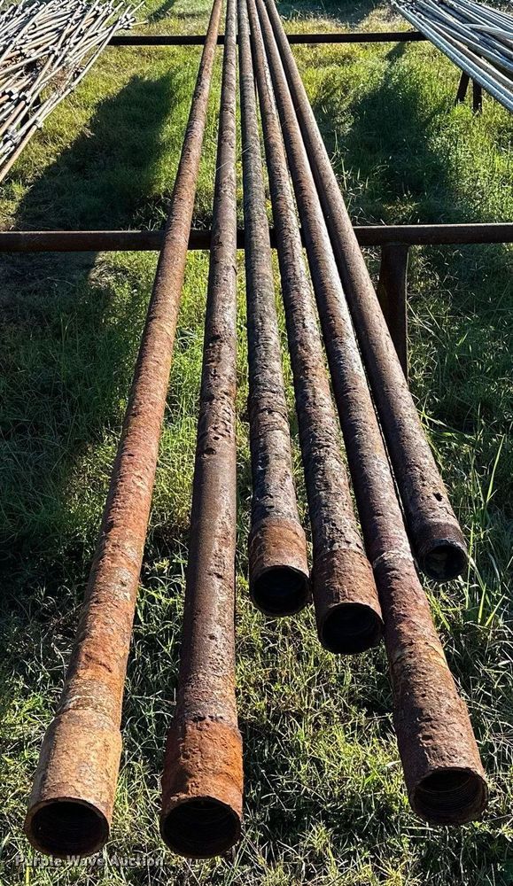 image for item NQ9476 Approximately 6 joints of pipe