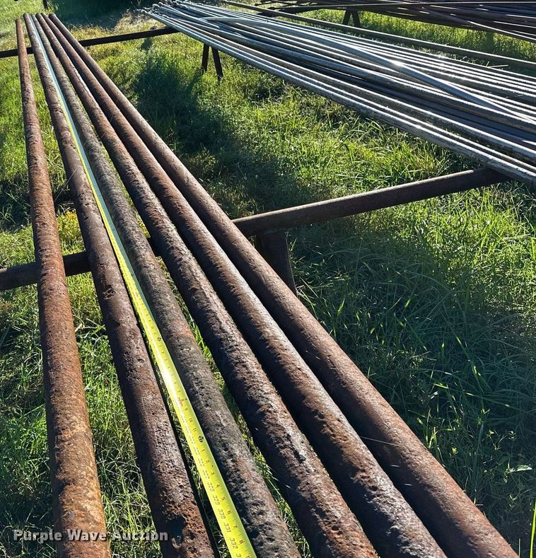 image for item NQ9476 Approximately 6 joints of pipe