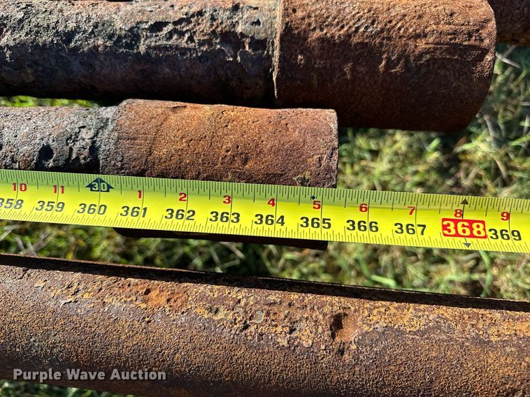 image for item NQ9476 Approximately 6 joints of pipe