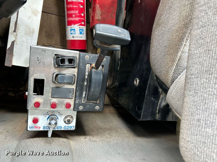 image for item NQ9836 2007 Kenworth T300  dump truck