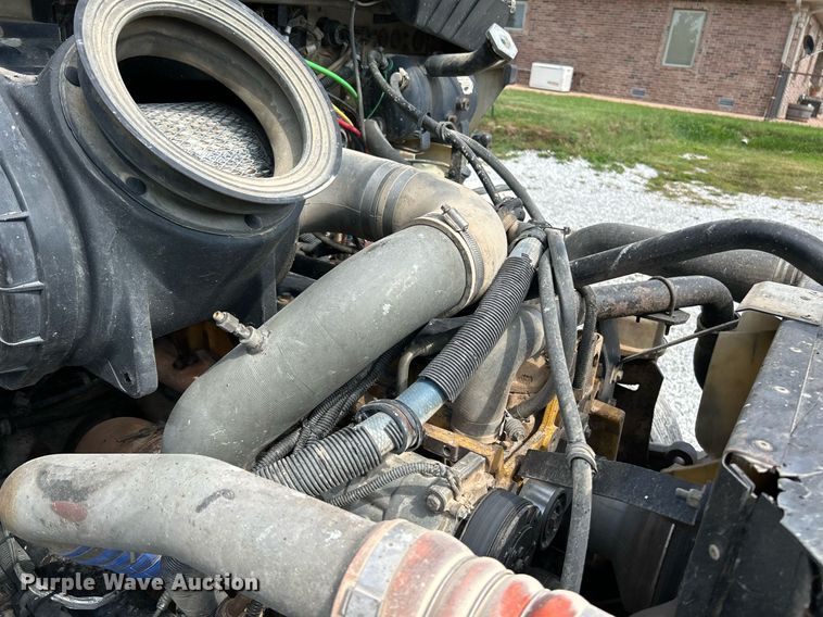 image for item NQ9836 2007 Kenworth T300  dump truck