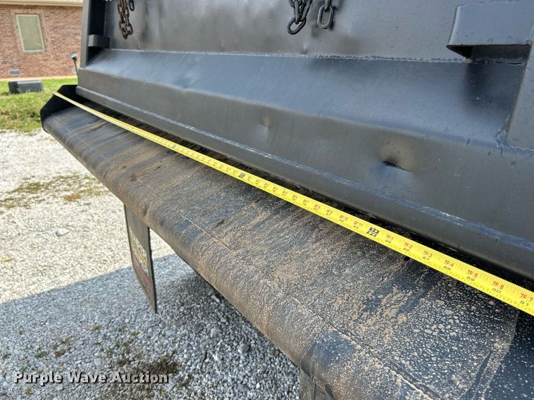 image for item NQ9836 2007 Kenworth T300  dump truck