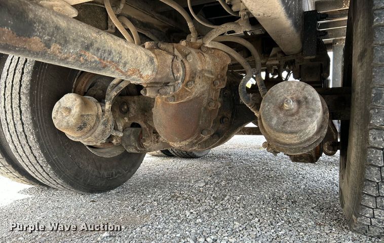 image for item NQ9836 2007 Kenworth T300  dump truck