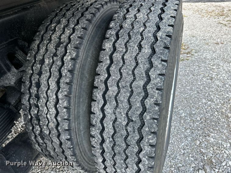 image for item NQ9836 2007 Kenworth T300  dump truck