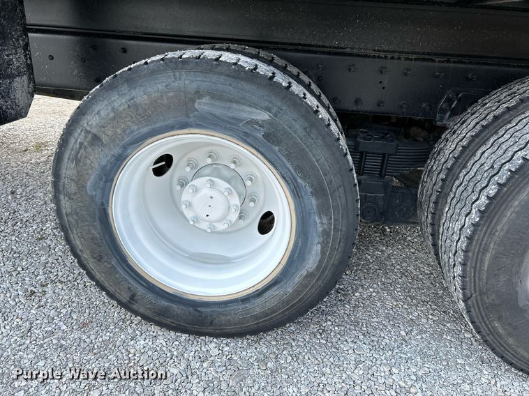 image for item NQ9836 2007 Kenworth T300  dump truck