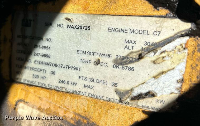 image for item NQ9920 2007 Peterbilt 335  dump truck