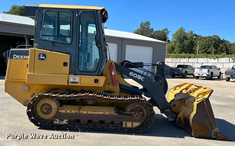 image for item NQ9945 2012 John Deere 605C  track loader