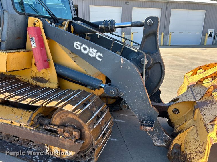 image for item NQ9945 2012 John Deere 605C  track loader