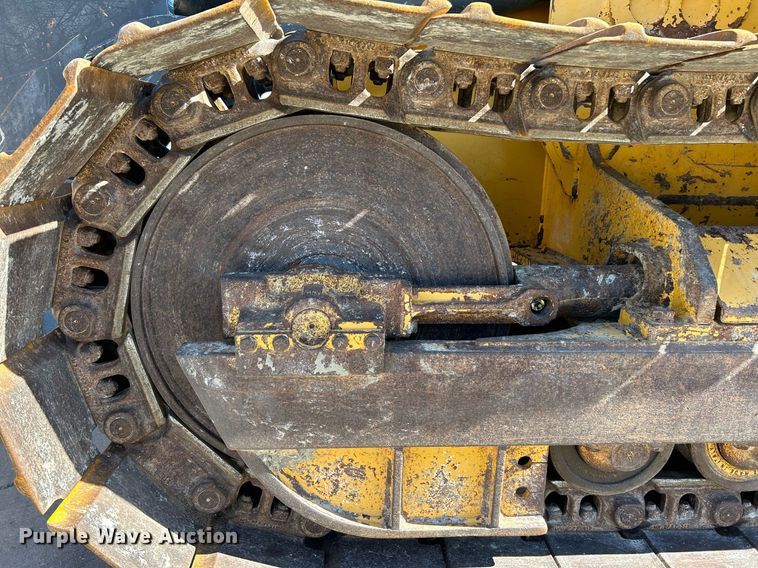 image for item NQ9945 2012 John Deere 605C  track loader