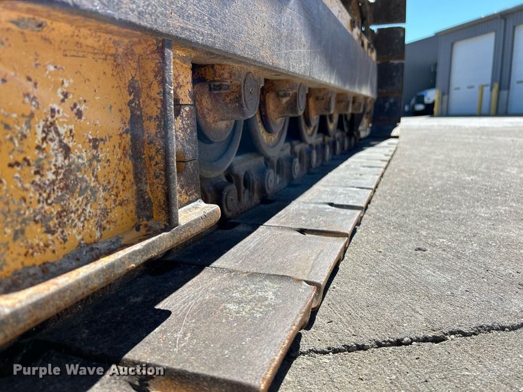 image for item NQ9945 2012 John Deere 605C  track loader