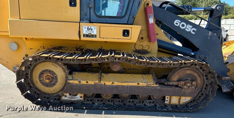 image for item NQ9945 2012 John Deere 605C  track loader