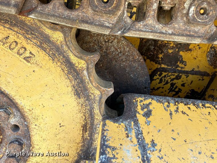 image for item NQ9945 2012 John Deere 605C  track loader