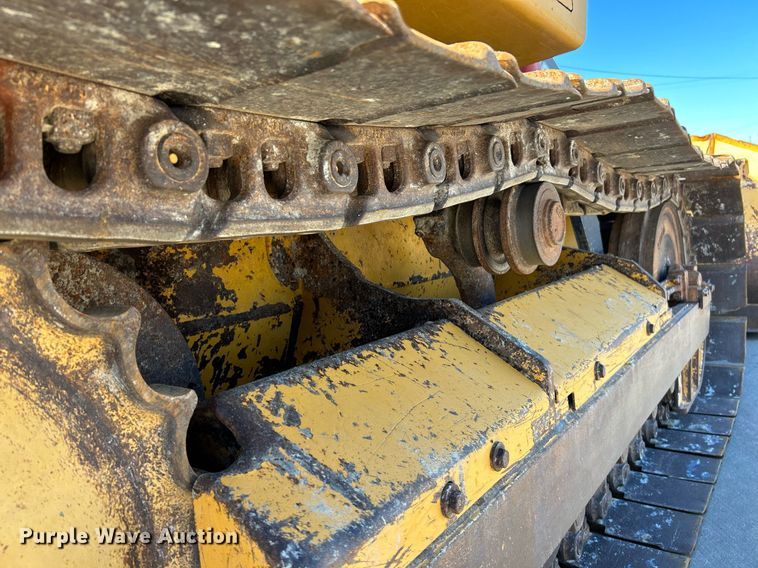 image for item NQ9945 2012 John Deere 605C  track loader