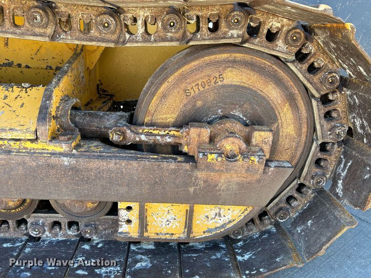 image for item NQ9945 2012 John Deere 605C  track loader