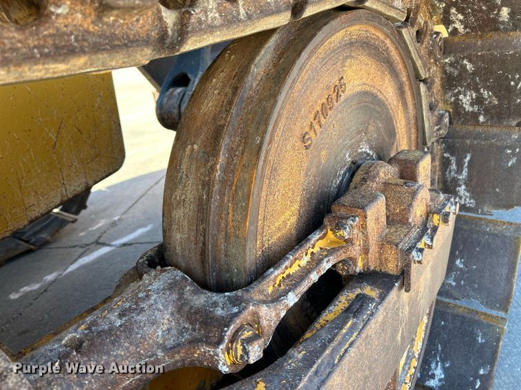 image for item NQ9945 2012 John Deere 605C  track loader