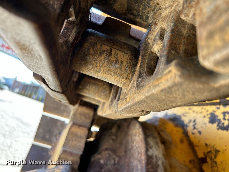 image for item NQ9945 2012 John Deere 605C  track loader