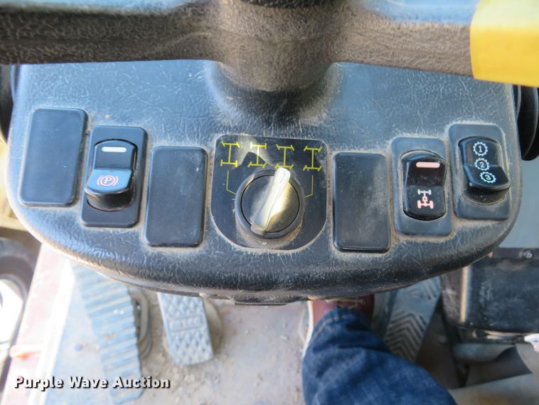 image for item NQ9946 2006 Link-Belt RTC8065 Series II  crane