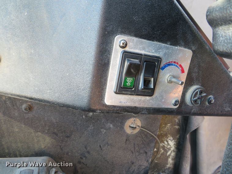 image for item NQ9946 2006 Link-Belt RTC8065 Series II  crane