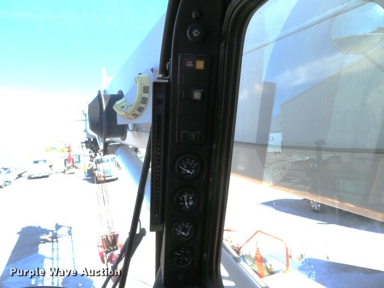 image for item NQ9946 2006 Link-Belt RTC8065 Series II  crane