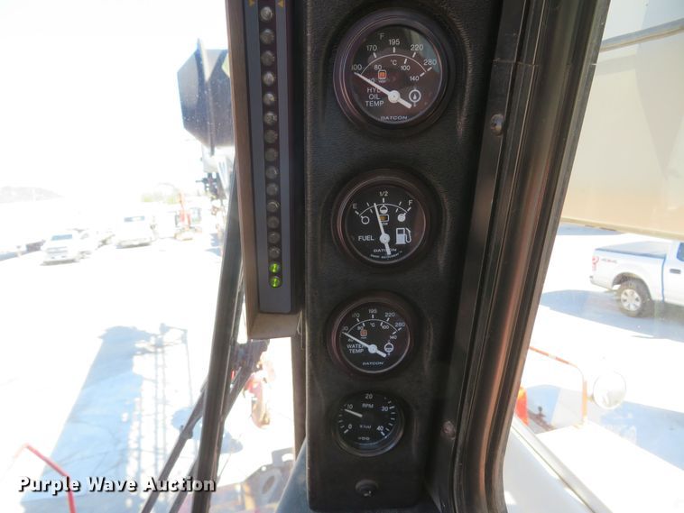 image for item NQ9946 2006 Link-Belt RTC8065 Series II  crane