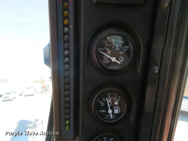 image for item NQ9946 2006 Link-Belt RTC8065 Series II  crane