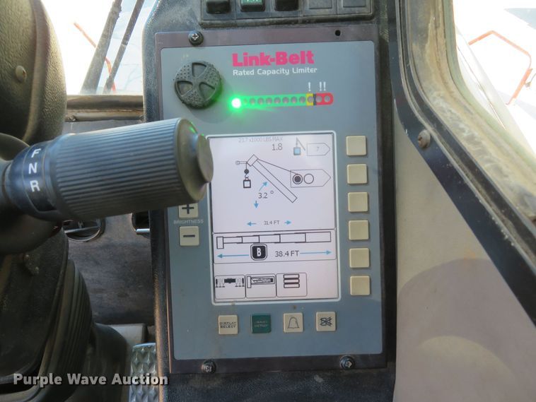 image for item NQ9946 2006 Link-Belt RTC8065 Series II  crane