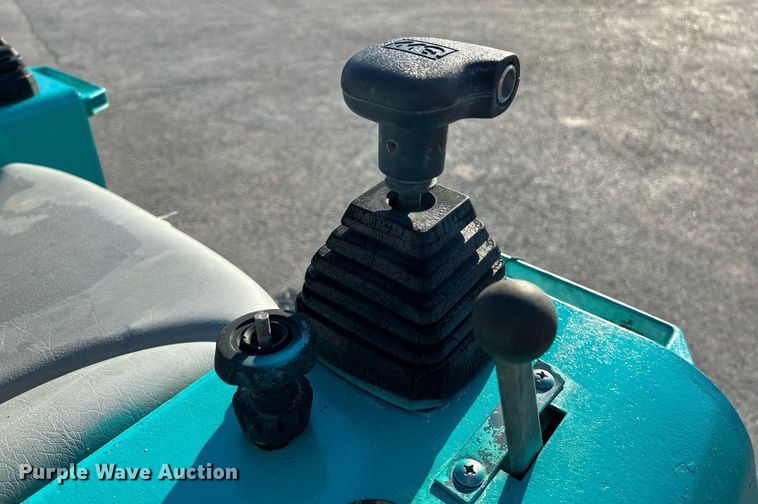 image for item NQ9949 2006 Whiteman STX-55-6