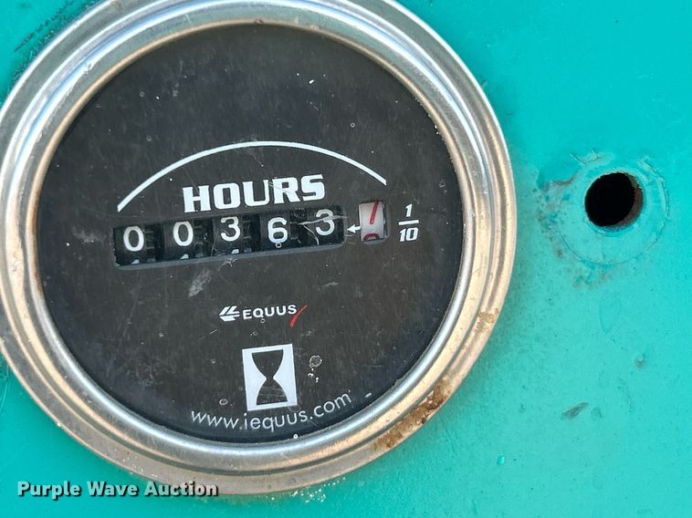 image for item NQ9951 2006 Whiteman STX-55Y-6  power trowel