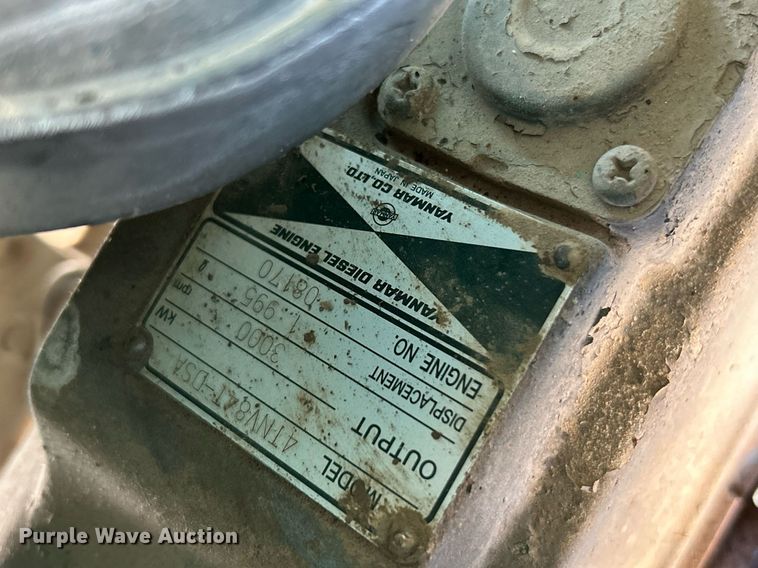 image for item NQ9951 2006 Whiteman STX-55Y-6  power trowel