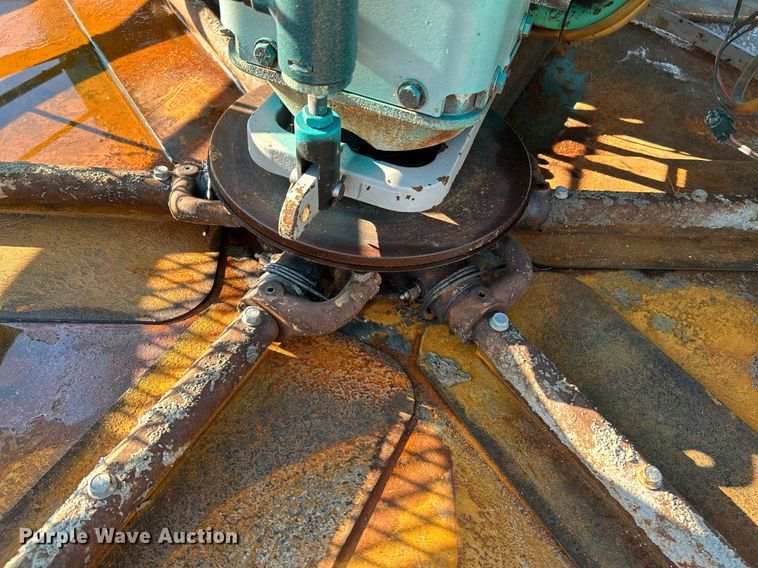 image for item NQ9951 2006 Whiteman STX-55Y-6  power trowel