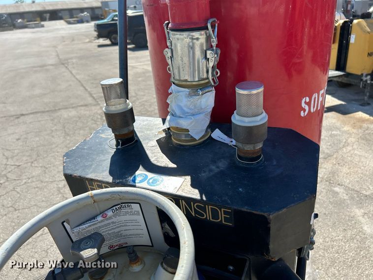 image for item NQ9955 Husqvarna T8600  dust extractor