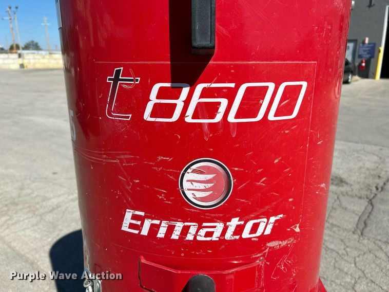 image for item NQ9955 Husqvarna T8600  dust extractor