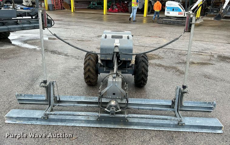 image for item NQ9965 Somero Copperhead XD 3.0  screed