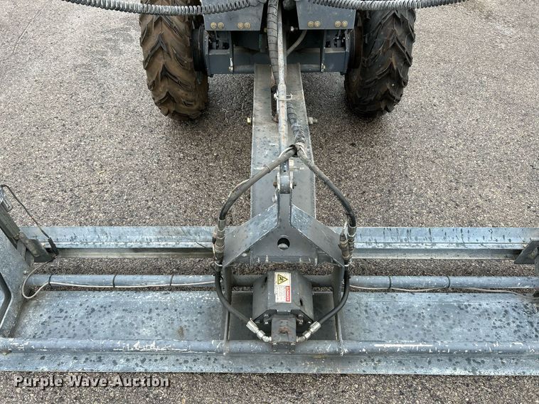 image for item NQ9965 Somero Copperhead XD 3.0  screed