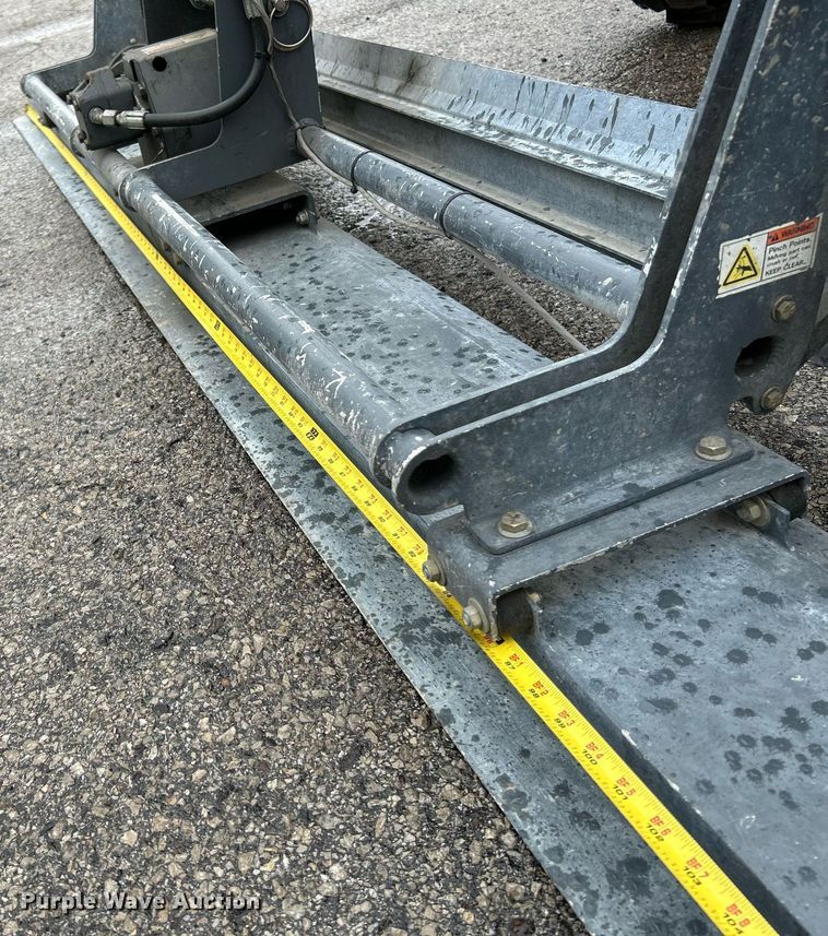 image for item NQ9965 Somero Copperhead XD 3.0  screed