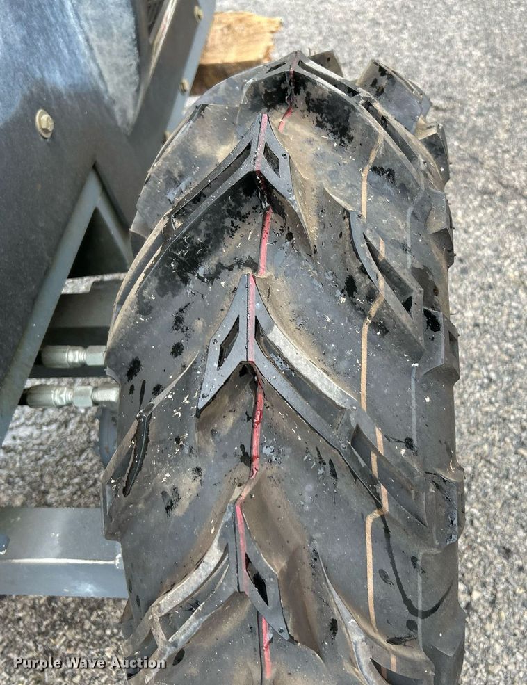 image for item NQ9965 Somero Copperhead XD 3.0  screed