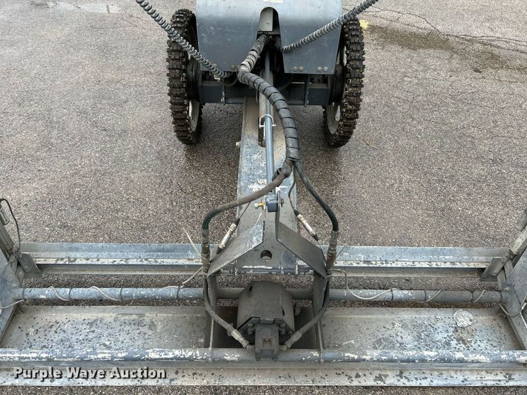 image for item NQ9966 Somero Copperhead XD 3.0  screed