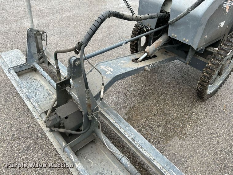 image for item NQ9966 Somero Copperhead XD 3.0  screed