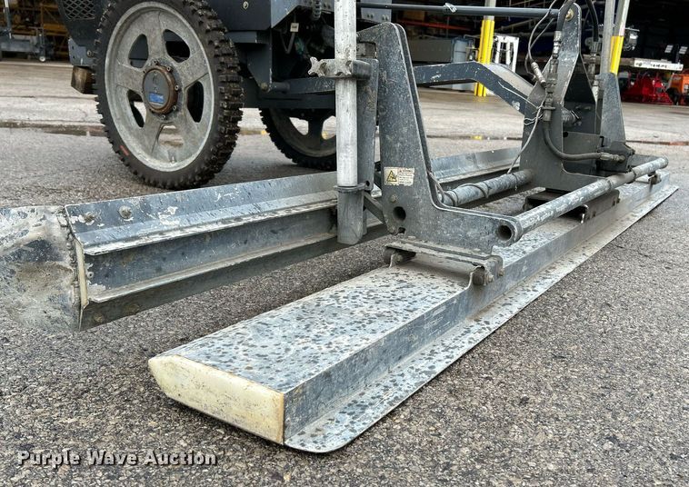 image for item NQ9966 Somero Copperhead XD 3.0  screed