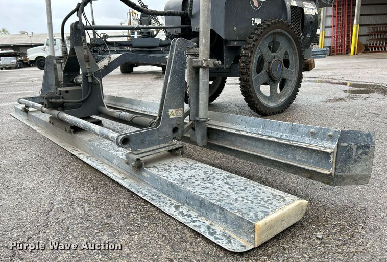 image for item NQ9966 Somero Copperhead XD 3.0  screed