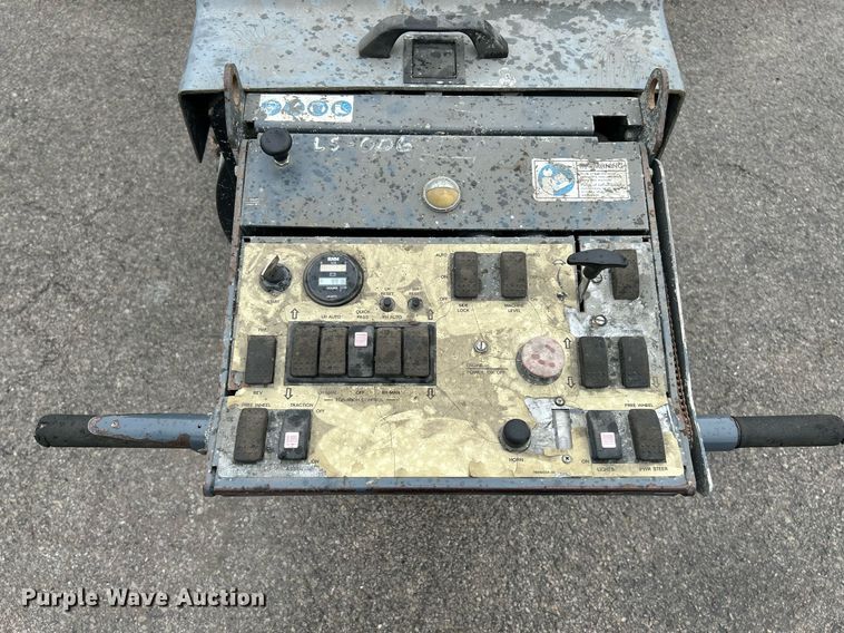 image for item NQ9966 Somero Copperhead XD 3.0  screed