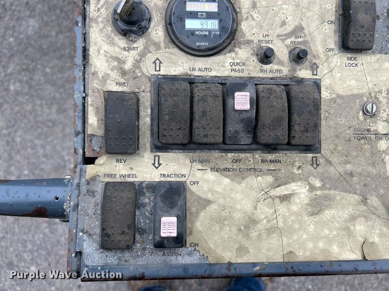 image for item NQ9966 Somero Copperhead XD 3.0  screed