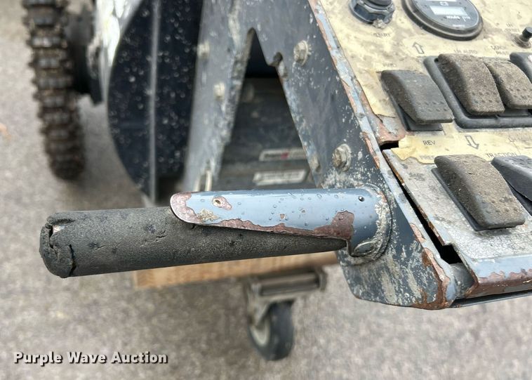 image for item NQ9966 Somero Copperhead XD 3.0  screed