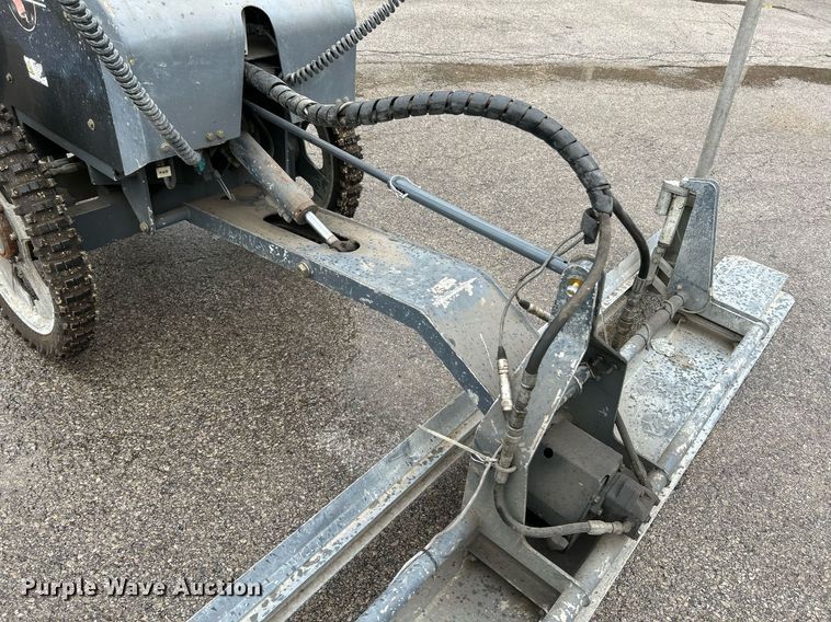 image for item NQ9966 Somero Copperhead XD 3.0  screed